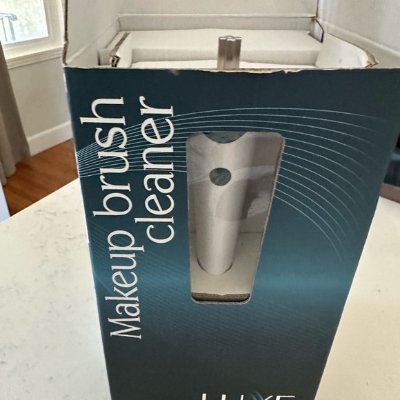 Luxe Brush Spinner in Teal and Black - Picture 6 of 7